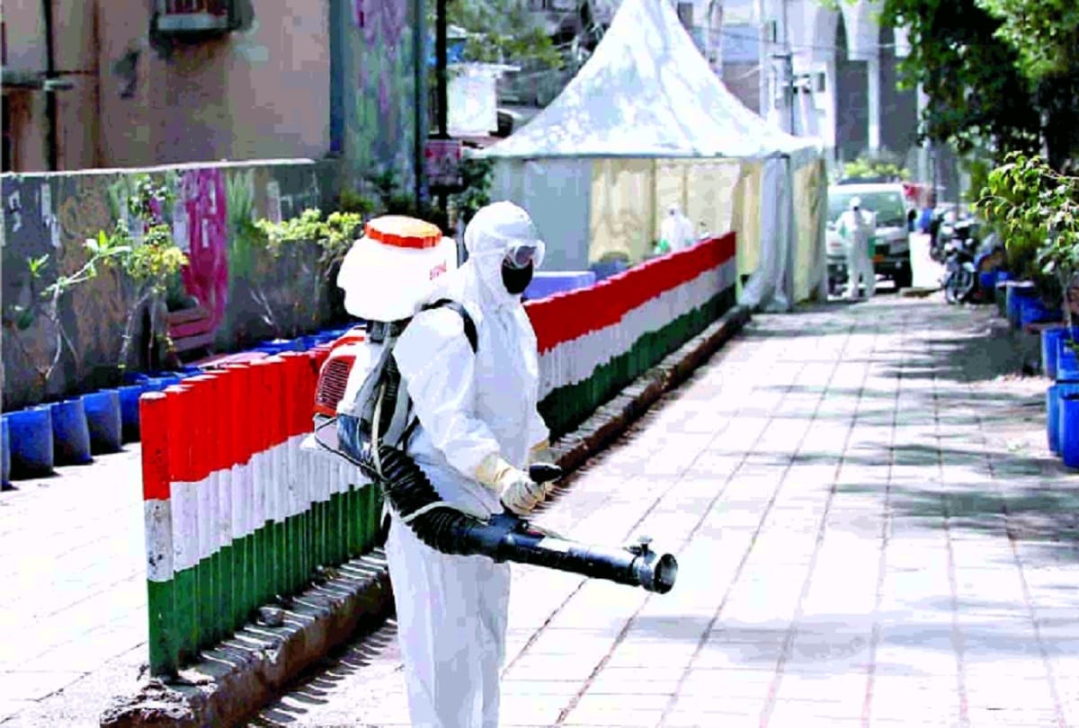 Cleaning of two floors of nizamuddin markaz done investigating forensic team sent into Quarantine