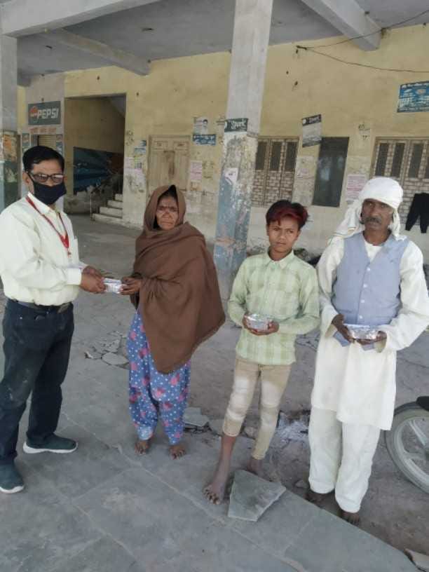 Come forward to help the needy