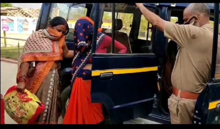 Police rushes pregnant woman to hospital in pain