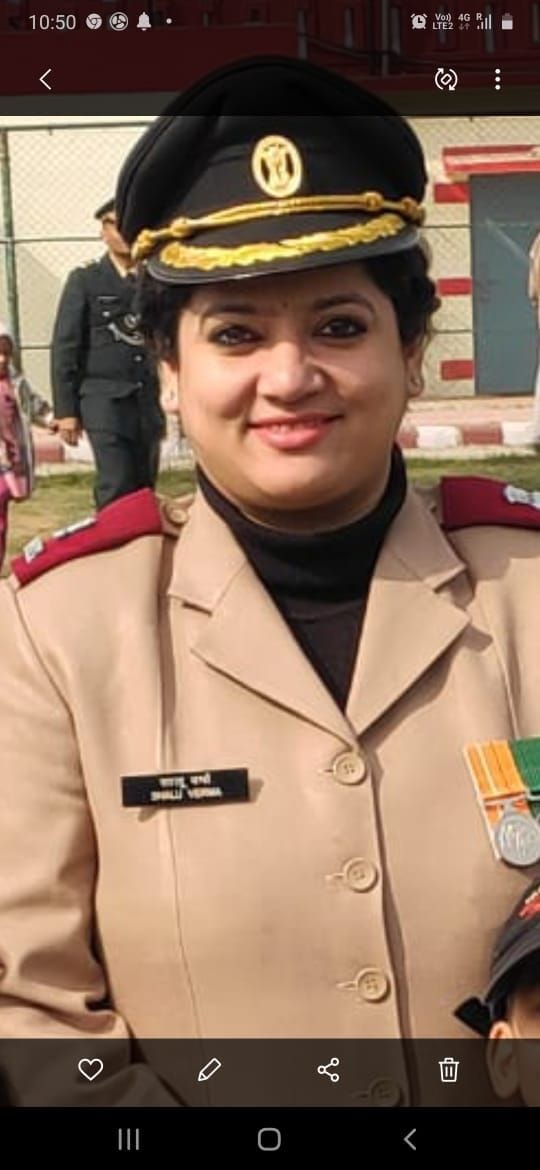 jhajhar's daughter save life of officer on aeroplan.