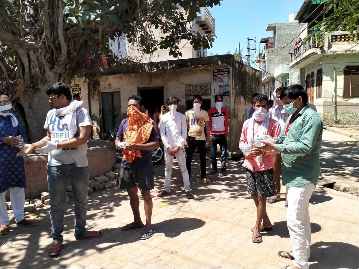 lock down, help for people, food, mahendragarh