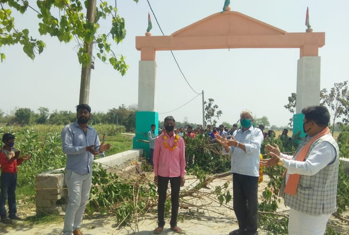 men Corona test report is negative all villagers happy in maharajganj