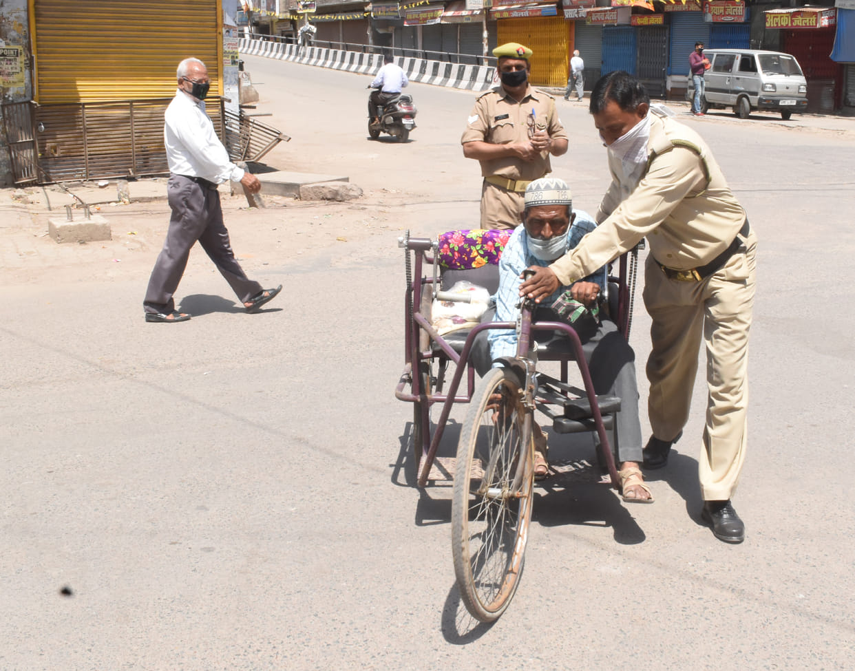 Khaki hard in lockdown, too