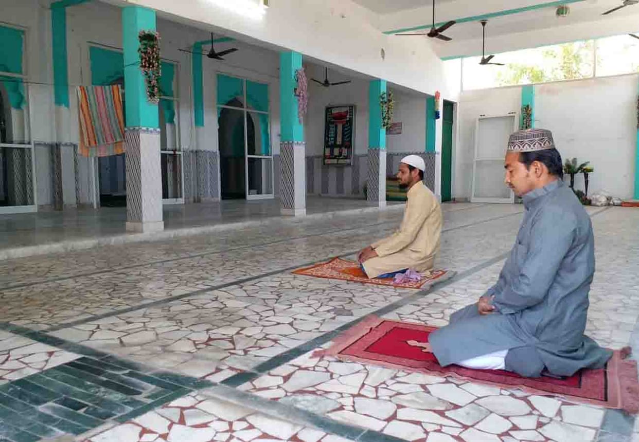 Chant Shri Ram 21 times in Dargahs and Mosques in kashipur
