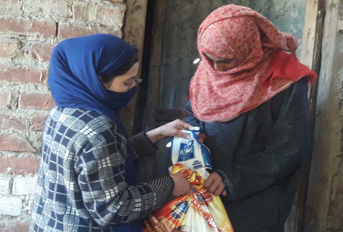 coronavirus and lockdown latest update Jammu Kashmir, RSS distributed relief material