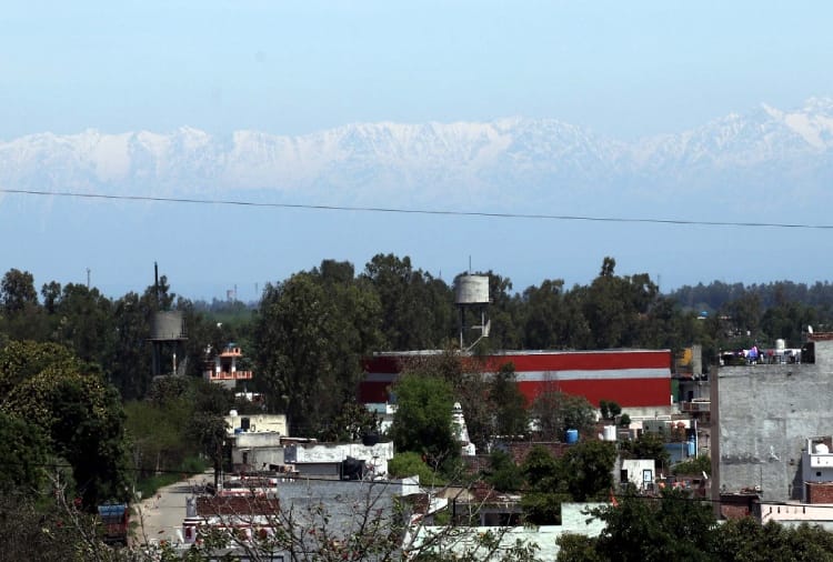Mountain ranges of the Himalaya can be seen with naked eyes from Lamba Pind area in Jalandhar