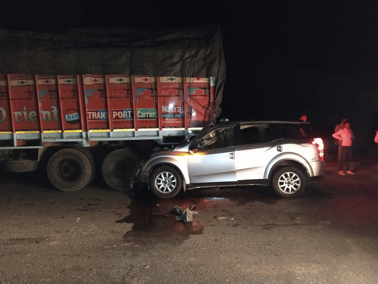 whill lockdown implemented in country road accident in Gujarat Five people killed and one injured