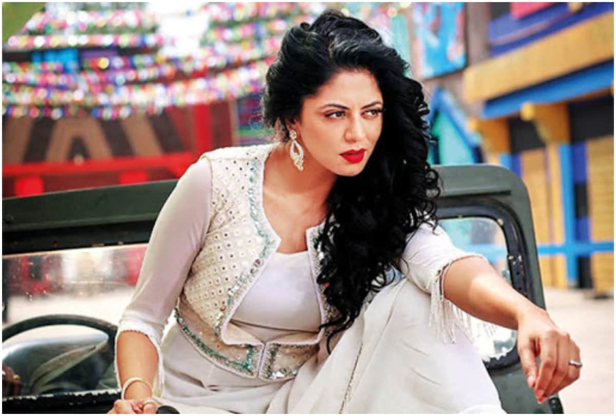 Kavita Kaushik tweeted out in support of Hrithik Roshan after controversy with Kangana Ranaut