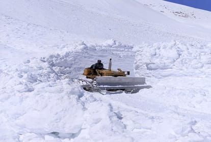 prediction of rain and snow in Himachal, Una temperature exceeds 30 degrees