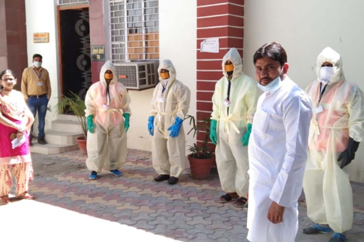 corona positive in Meerut get serious, high alert in Saharanpur after 12 jamati Found corona positive in a mosquito in Lucknow