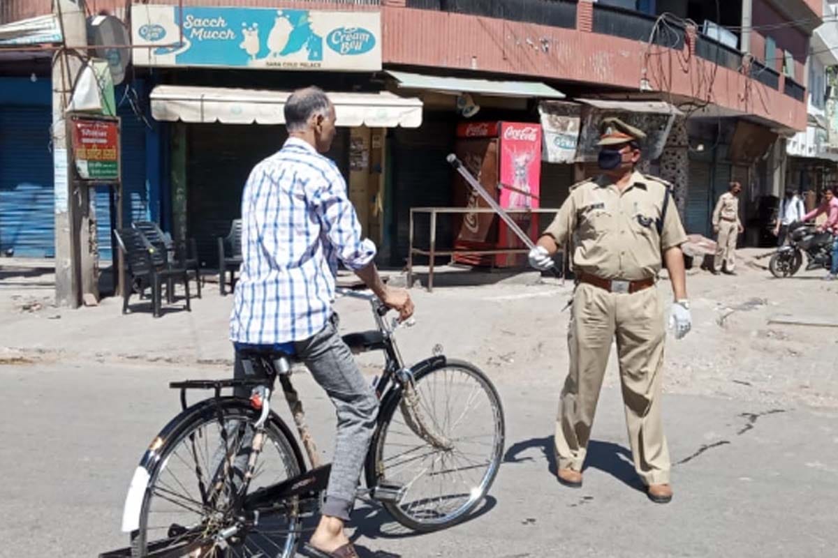 Lockdown: Police punished people to donkey ride or squats in Meerut on breaking Lo