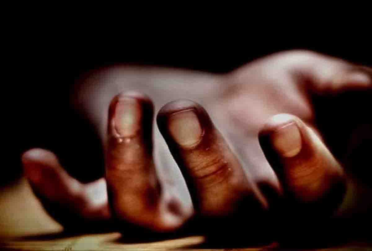 Unnao: Elder sister dies due to current, Younger sister condition is critical