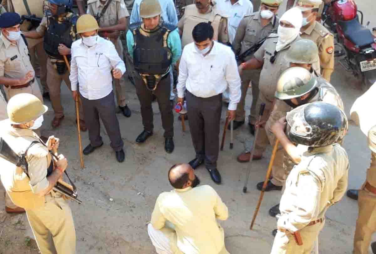 kannauj Lockdown news: attack on policeman, three injured