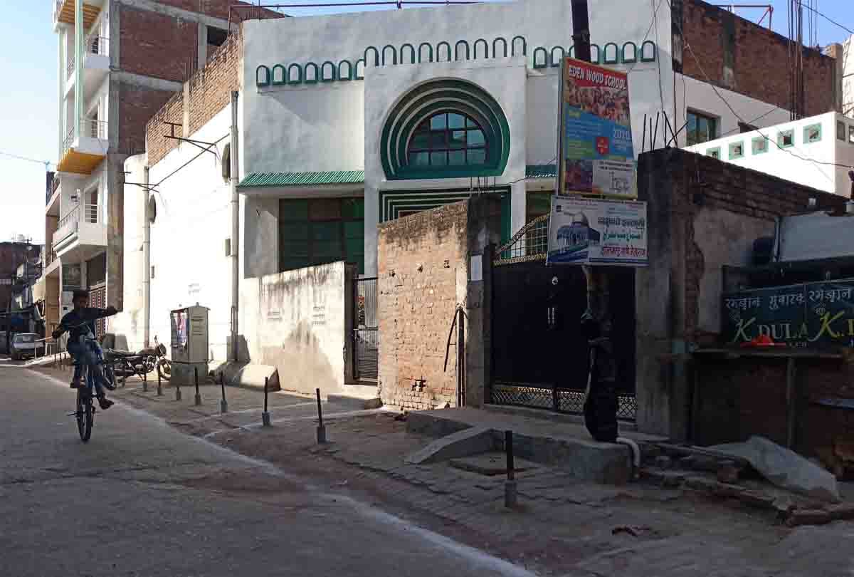 lockdown in up: People of Karona positive Tablighi Jamaat met in mosques, area sealed