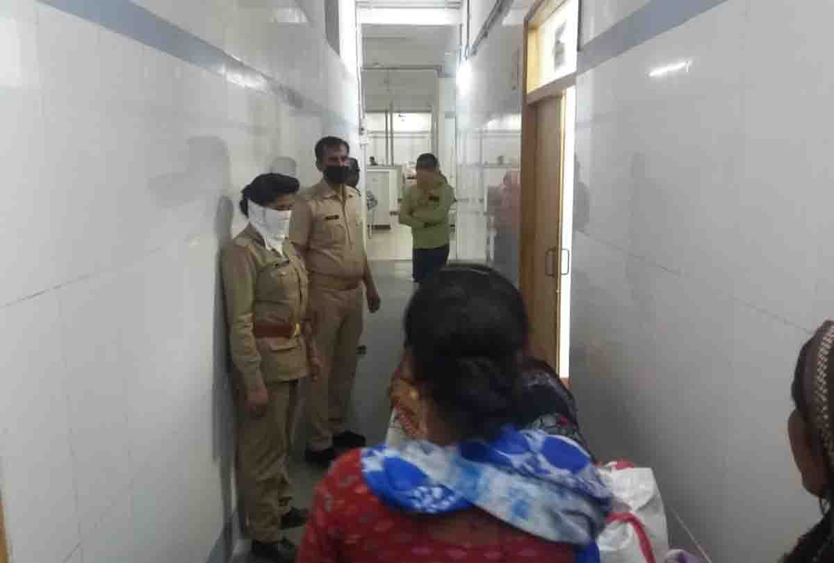 Medical college returned pregnant women due to lack of investigation report