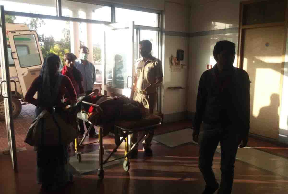 Medical college returned pregnant women due to lack of investigation report