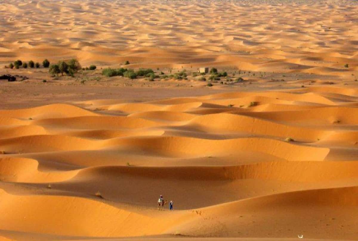 largest hot desert in the world Sahara Desert mystery