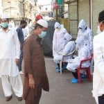 कोरोना वायरस: देश में संक्रमित मरीजों की संख्या बढ़ रही है।