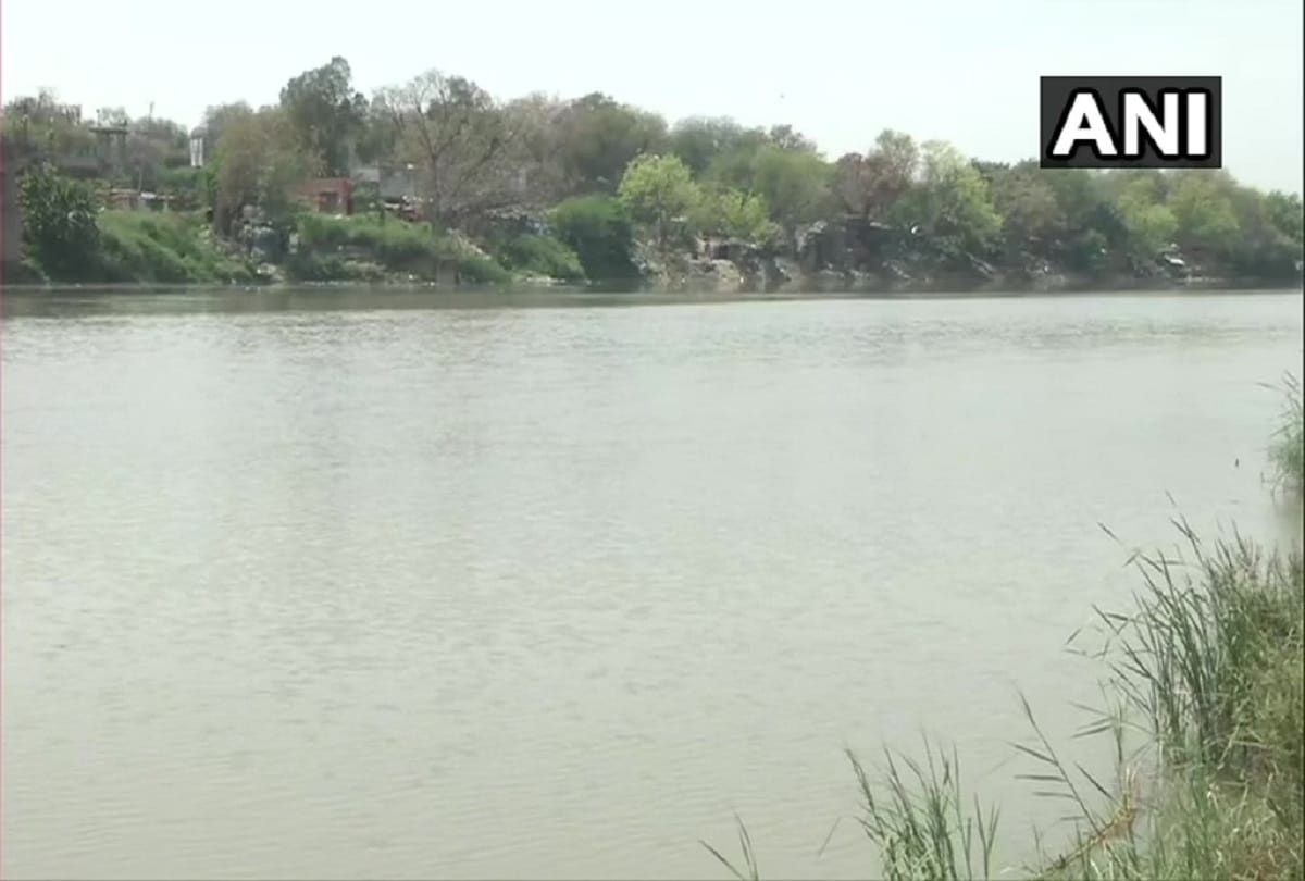 Yamuna cleaned in lockdown see all pictures
