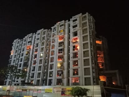 # लैडेंज कोरोना से: 9 बजे 9 मिनट में टेलिफोन पर किया ट्रेंड, सोशल मीडिया पर खूब भेजा गया मैसेज