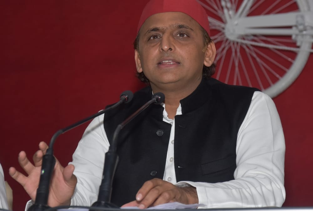 Akhilesh Yadav says lighting diyas will not kill corona.