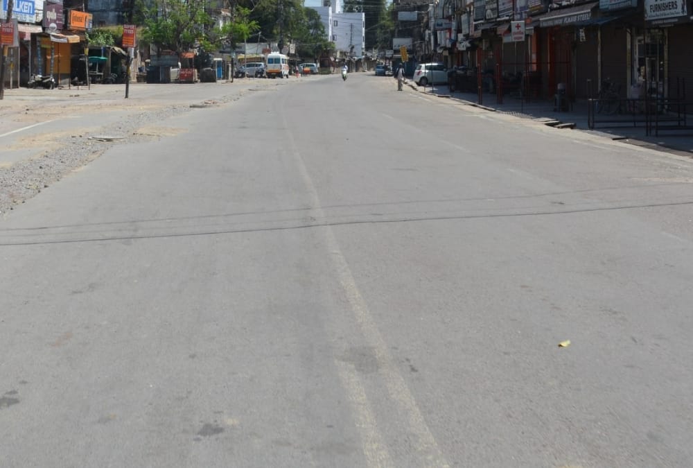 Many areas sealed in Lucknow.