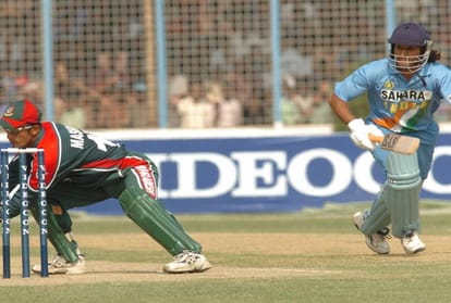 MS Dhoni real arrival in international cricket, when he scored 148 runs in Vizag ODI against Pakistan