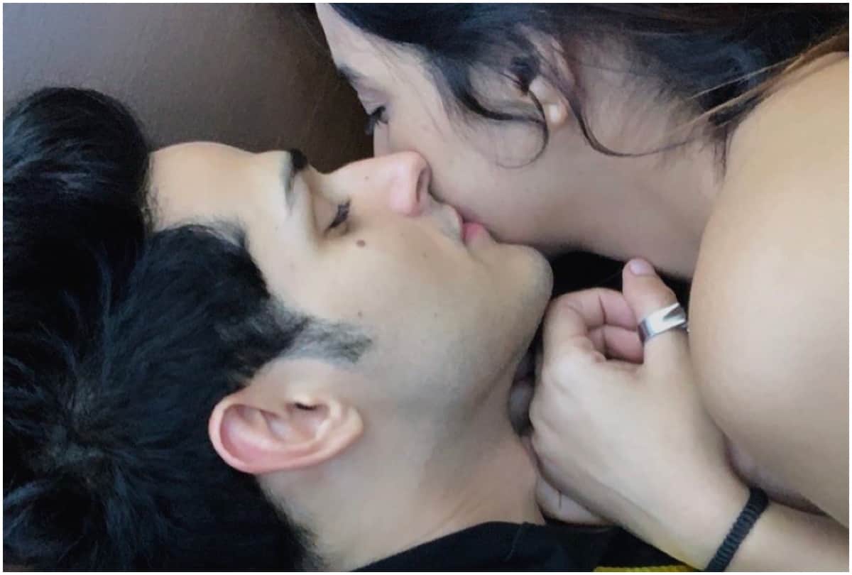 Priyank Sharma shares a romantic with benafsha soonawalla Bigg Boss 11 ex contestant