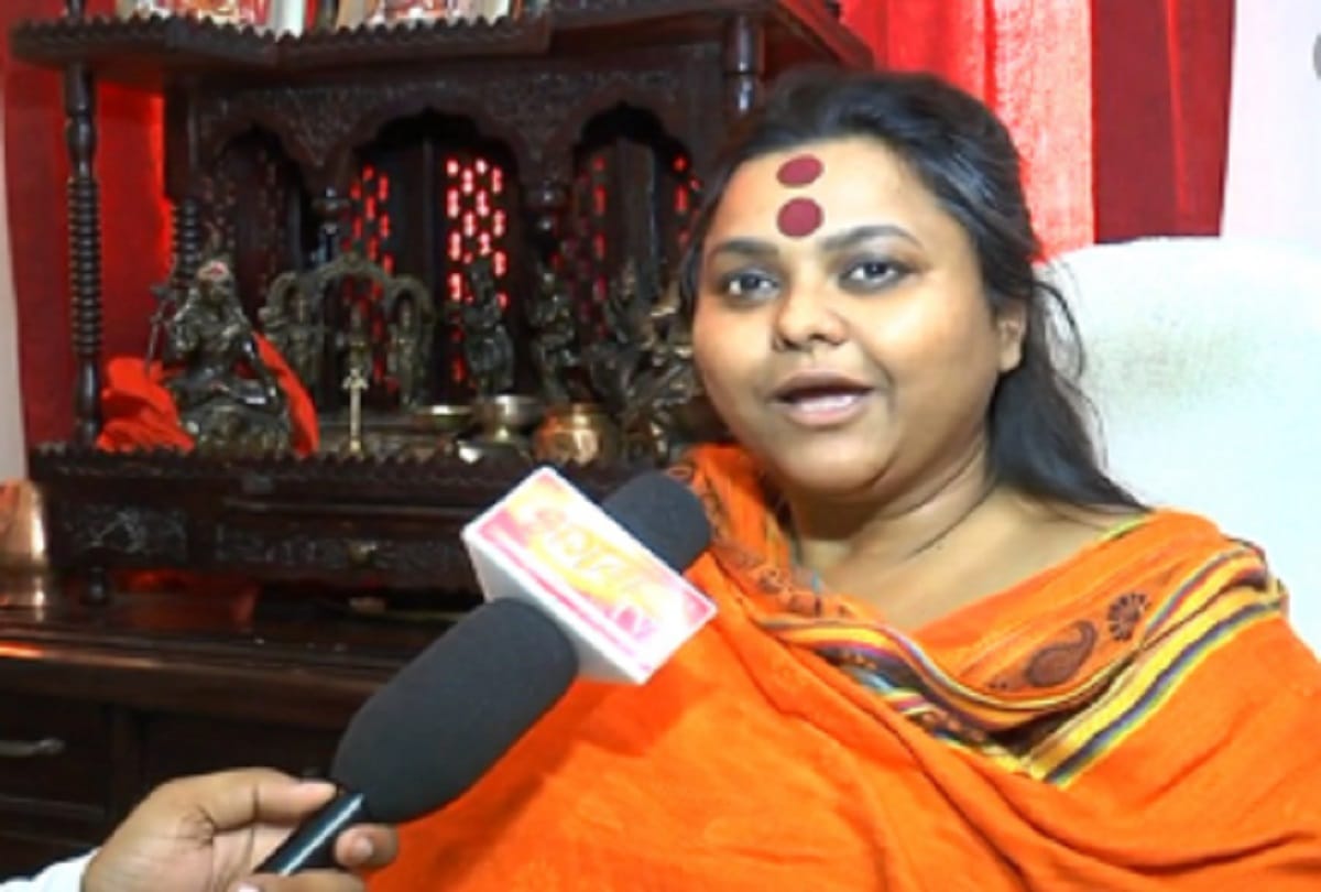Case filed against Pooja Shakun Pandey on controversial statement