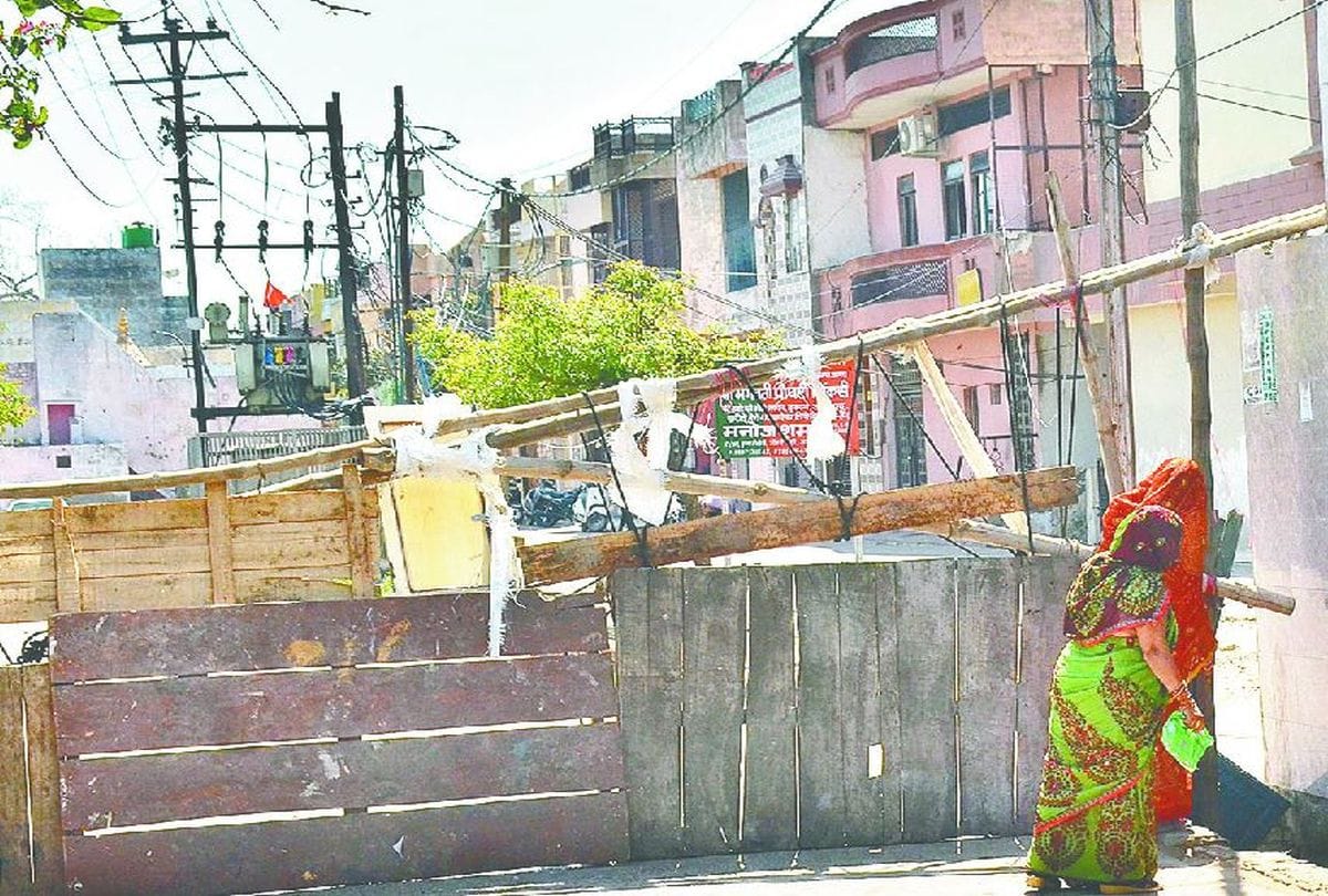 entry ban in coronavirus affected area of Agra
