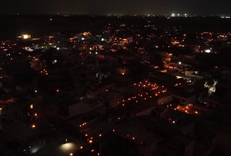 Coronavirus: Indians Celebrated Festival of Lights on PM Narendra Modi Appeal