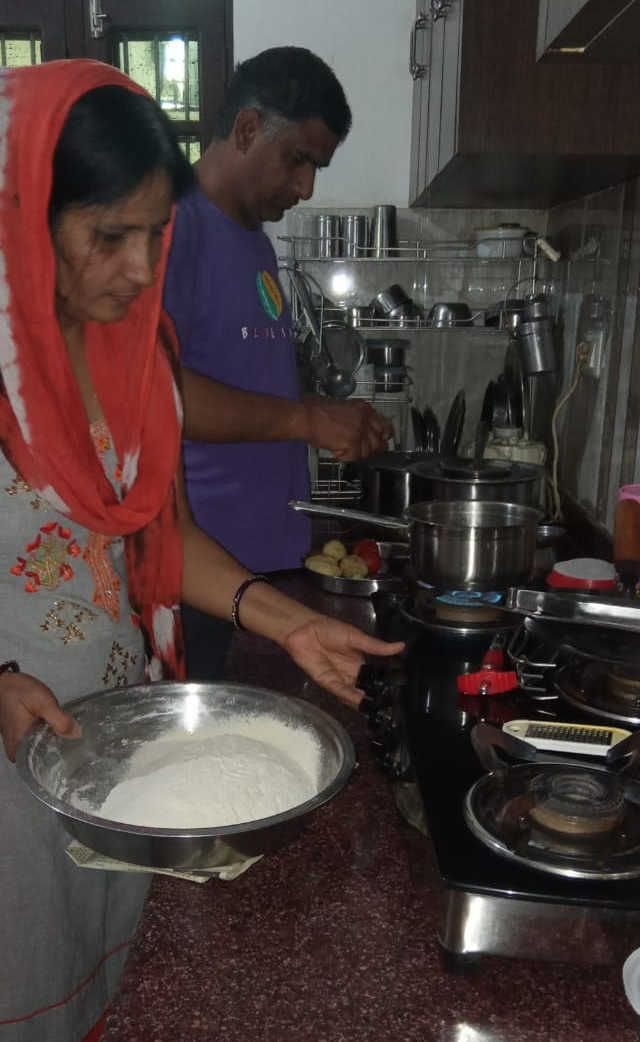 Lockdown: Husbands helping wives, someone learning how to cook vegetables and others kneading dough