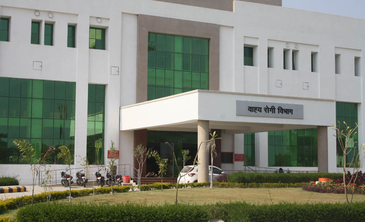 Medical college is being treated without anti-virus drugs
