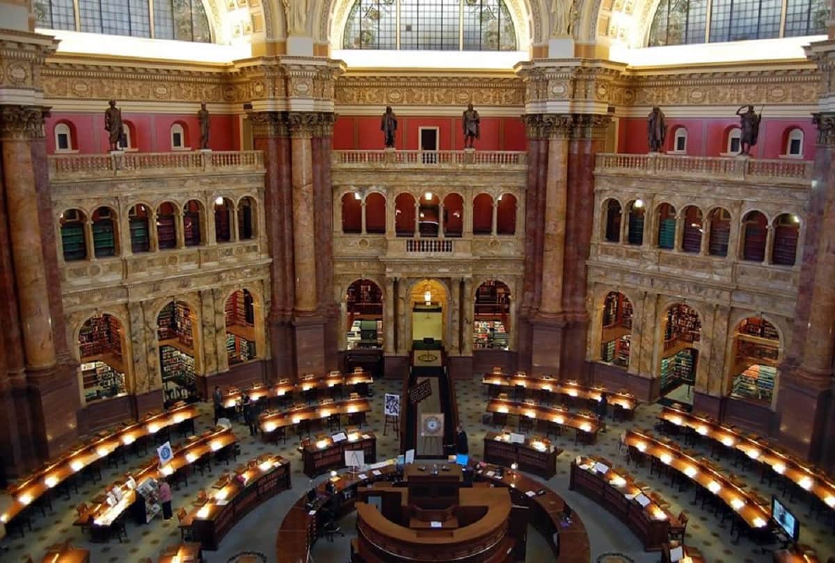 Largest Libraries In The World are home to millions of books and  other items