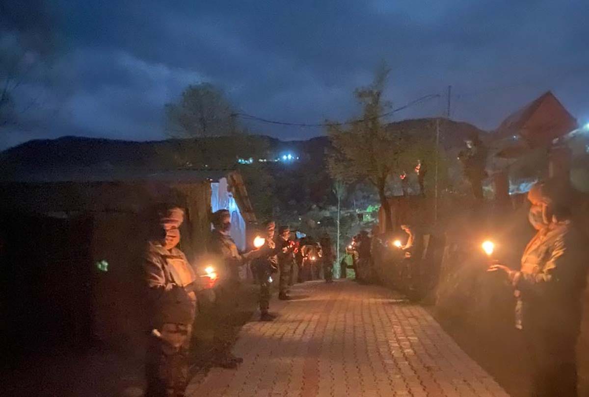people of Jammu Kashmir light diya on pm modi appeal against corona for nine minutes