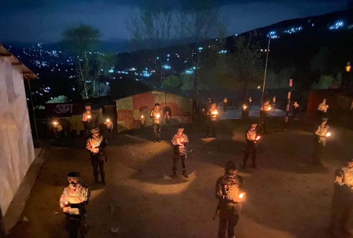 people of Jammu Kashmir light diya on pm modi appeal against corona for nine minutes