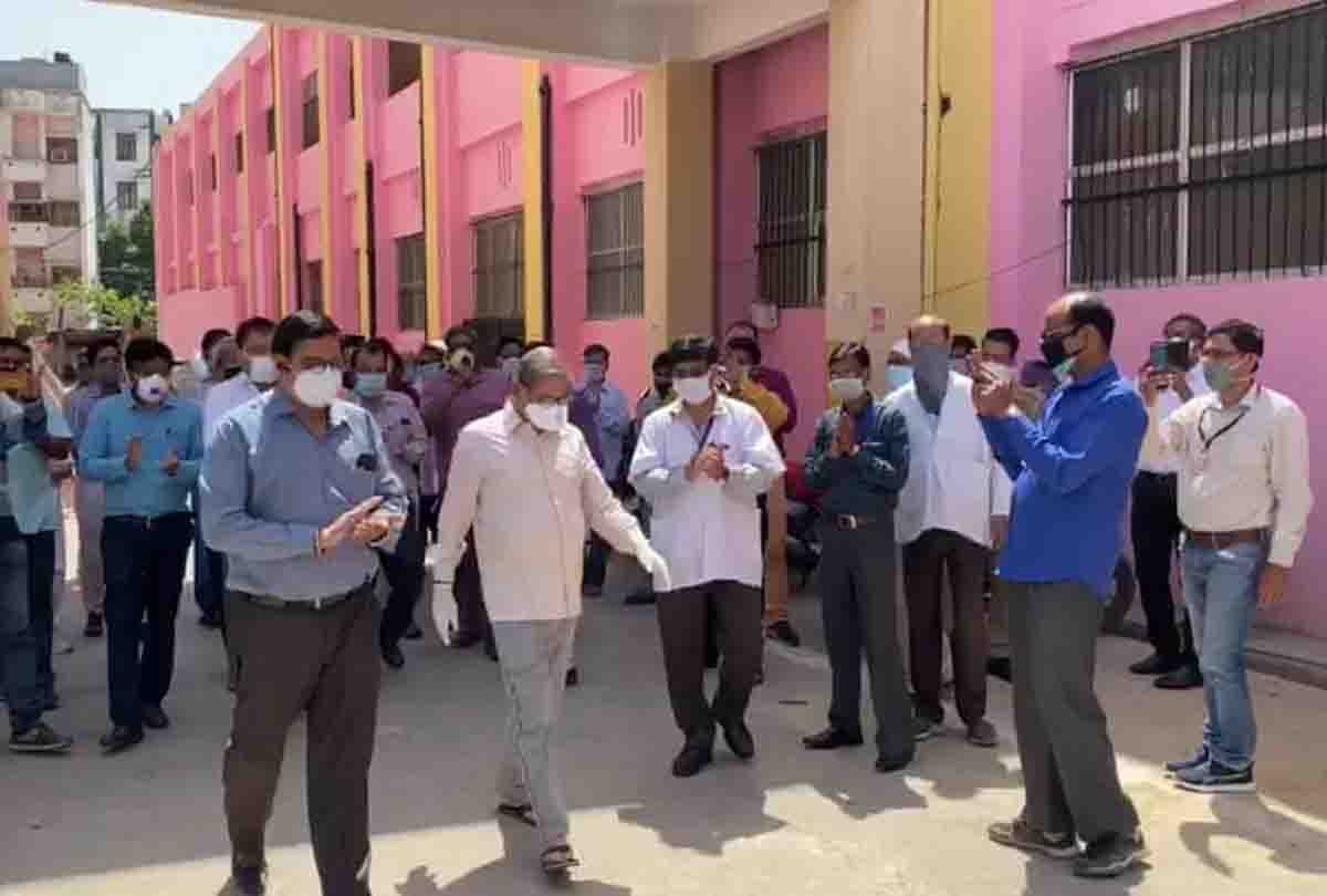 Corona's first patient cured with normal medicines