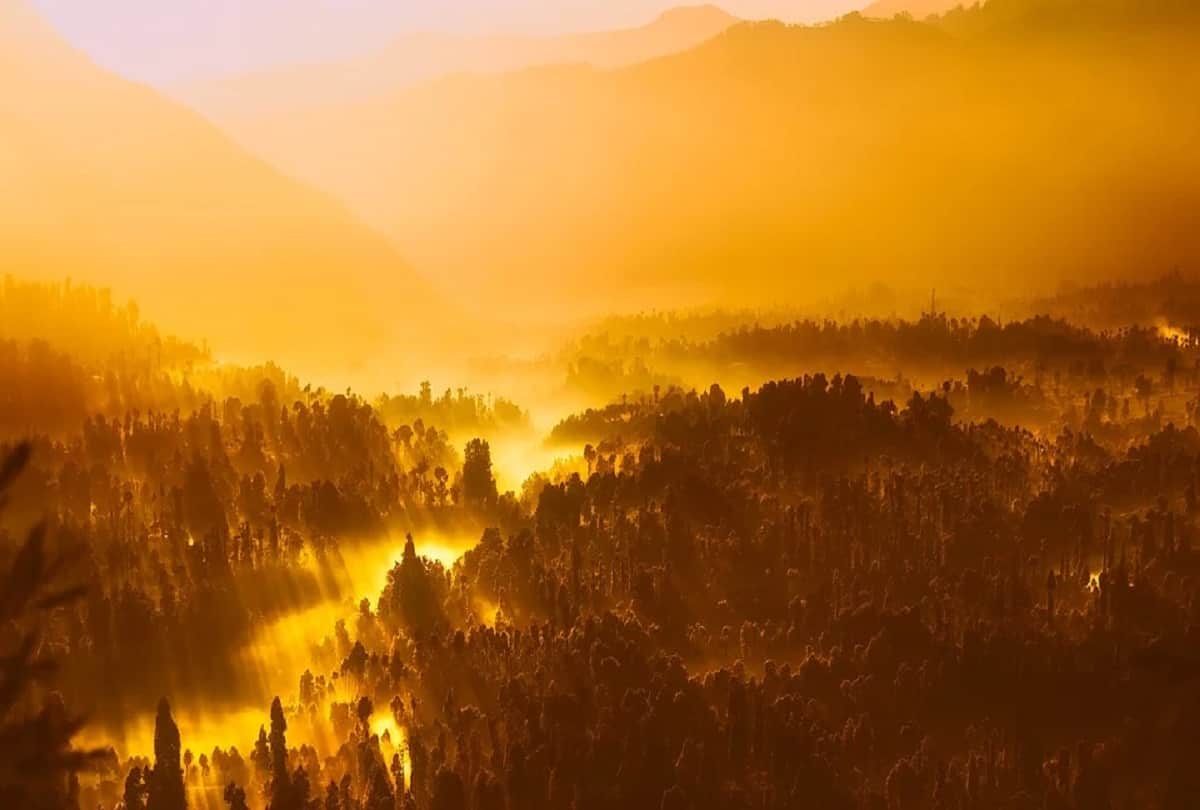 Mysterious place Shangri La valley where people are almost immortal