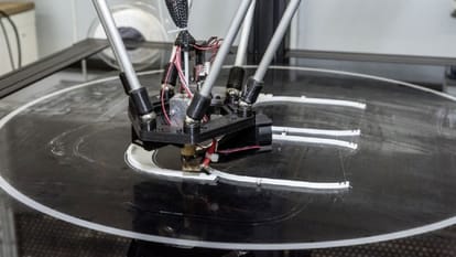 coronavirus outbreak volkswagen 3d printer face shield holder 3d printer face mask face shield medical Mobility goes Additive lamborghini seat skoda audi bentley bugatti porsche volkswagen passenger cars