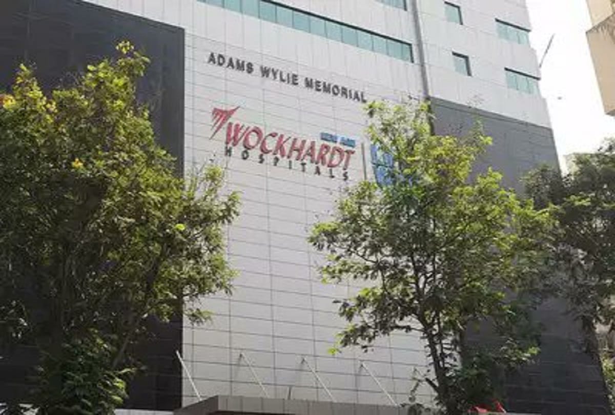 wockhardt hospital mumbai news: 26 Nurses and 3 Doctors positive, in pune 42 Doctors in quarantine