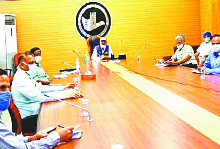 Coronavirus in Chandigarh News in Hnidi: Chandigarh Administration bans pan masala and chewing gum