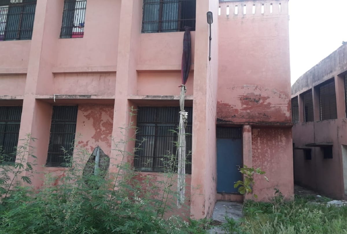 coronavirus update Nepali man Corona positive ran away from hospital in Baghpat