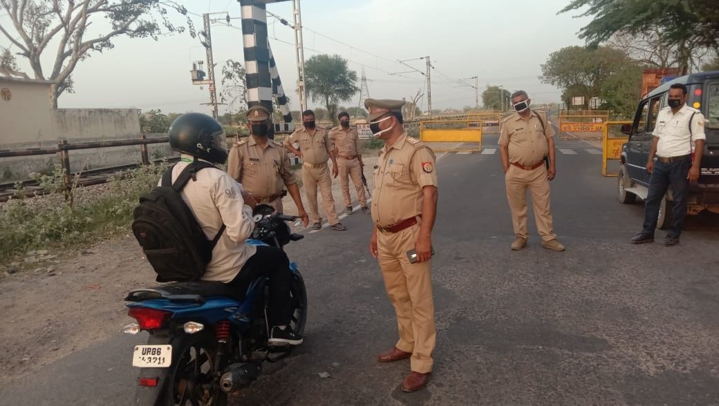 Hathras: Two cases registered for violating lockdown, six arrested