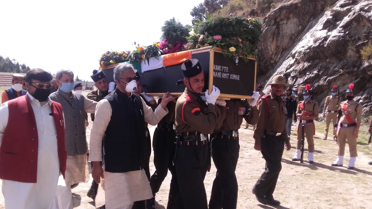 Martyr Amit Anthwal Father Feel proud on Son Funeral Funeral in pauri, He was in Balakot Air Strike, only Brother of two sisters