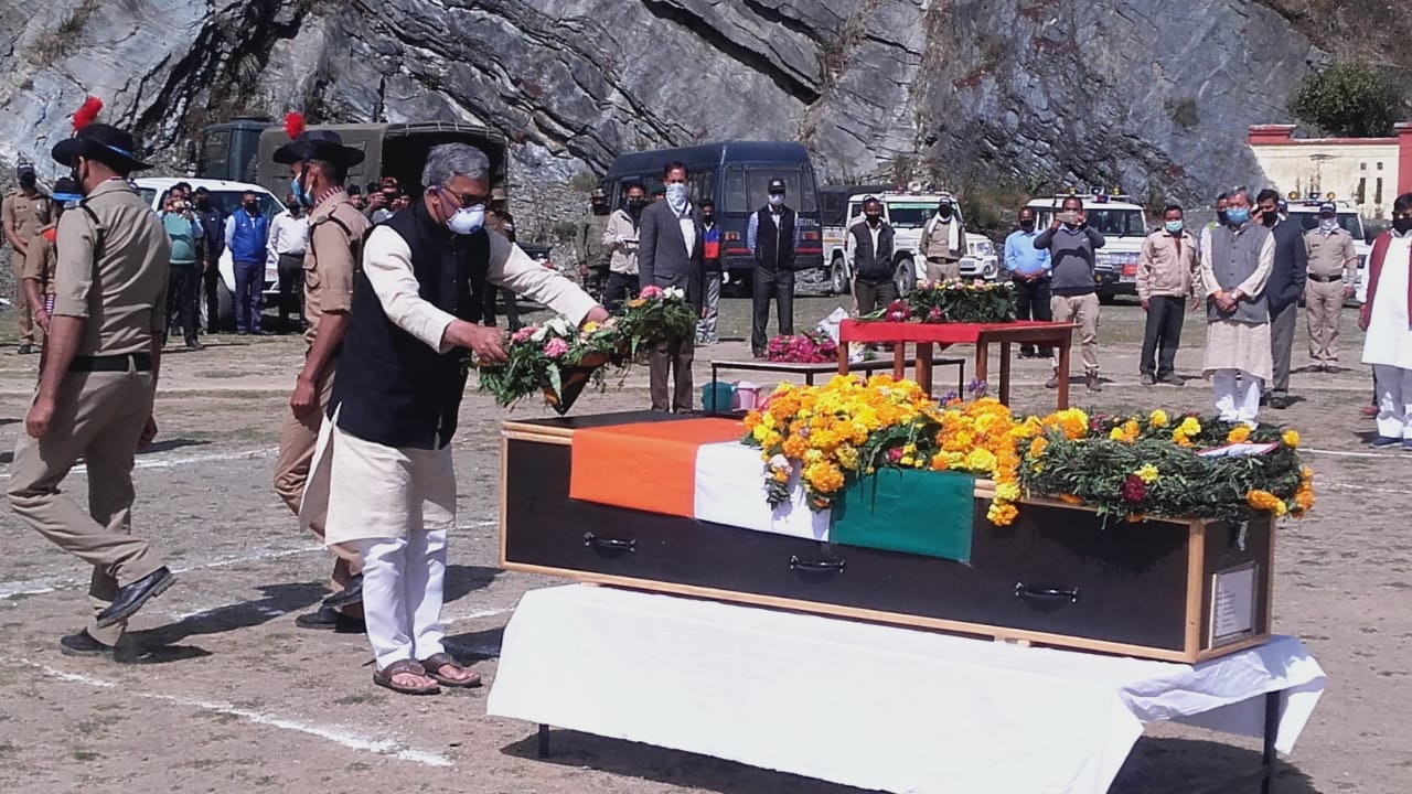 uttarakhand army soldier amit anthwal martyr in jammu kashmir kupwara