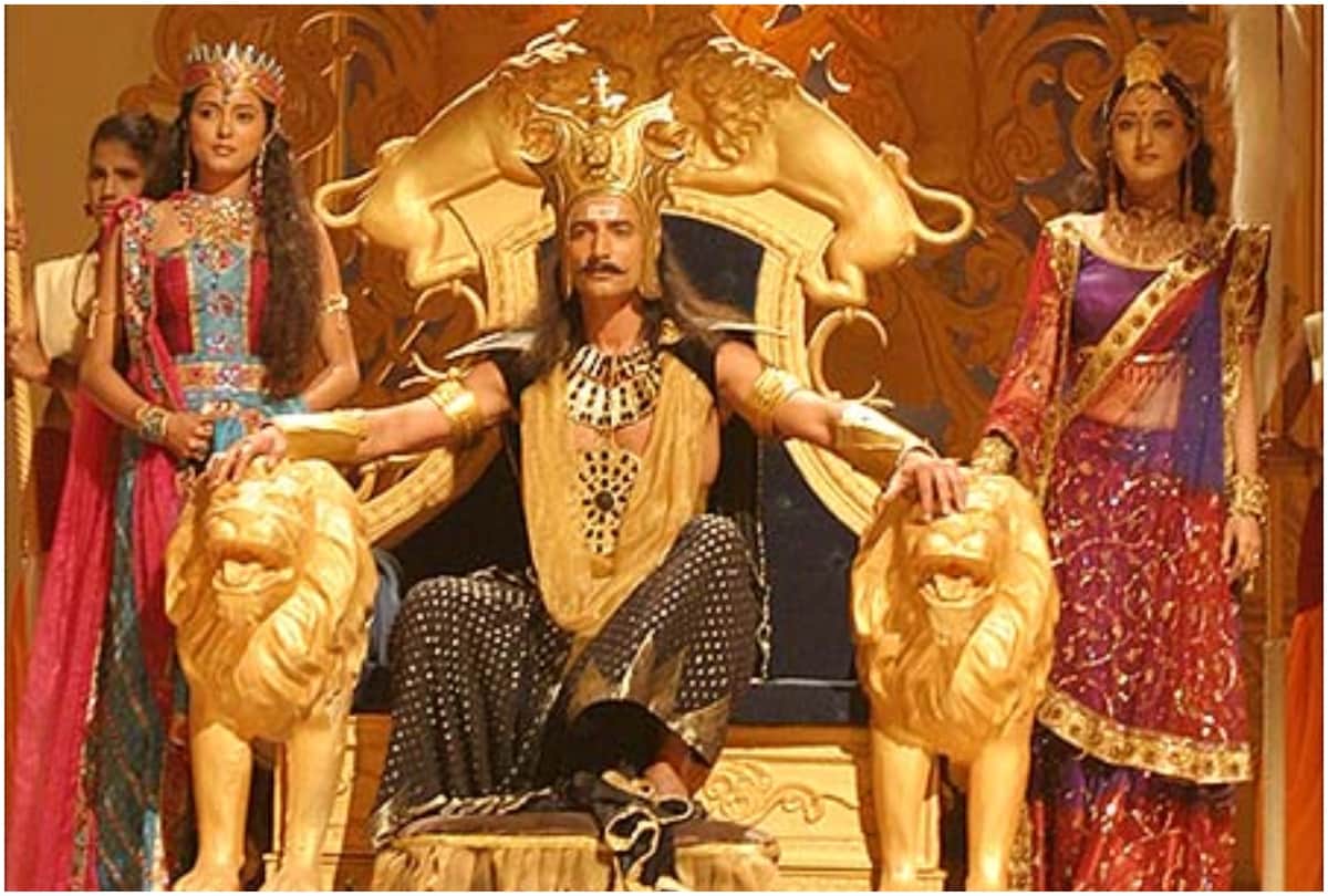 33 years of Ramanand Sagar Ramayan many people played Ram character Smiti Irani also played Sita role