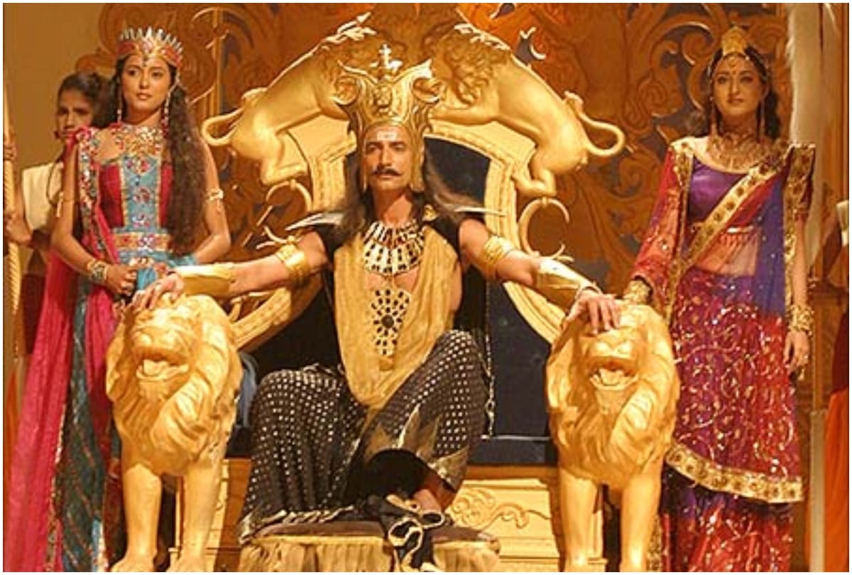 33 years of Ramanand Sagar Ramayan many people played Ram character Smiti Irani also played Sita role