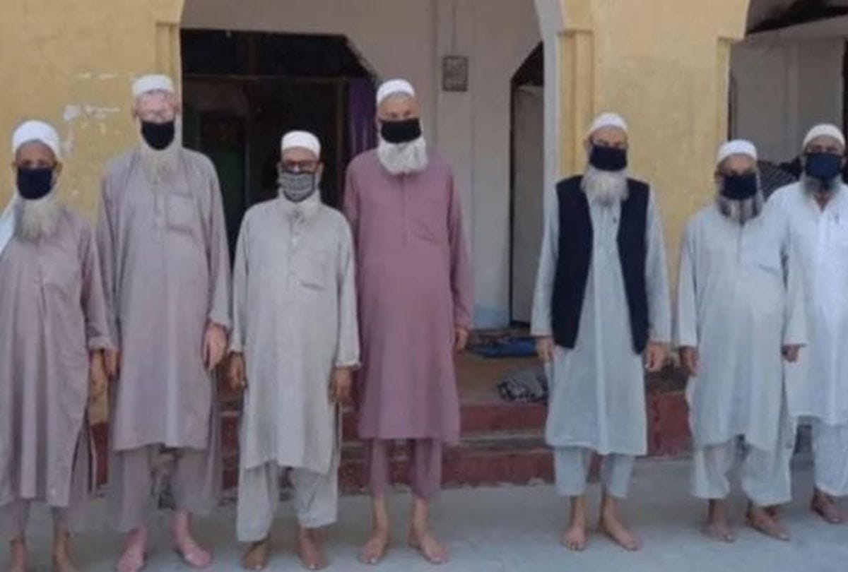 ten people of agra caught with pakistan citizens in nepal
