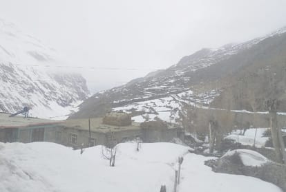 Snowfall in Rohtang, rain in nd hailstorm in Shimla