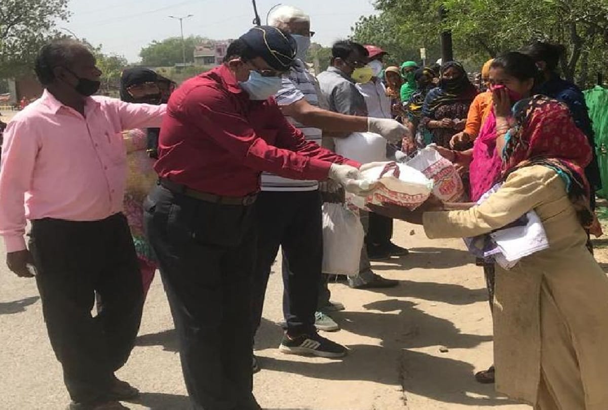 Several voluntary organizations joined with Amar Ujala Foundation